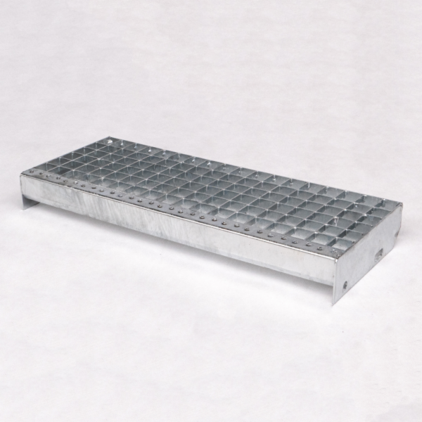 Treppenstufe - feuerverzinkt, gepresst, Masche 33x33mm, Tragband 30x1,5mm Treppenstufe - feuerverzinkt, gepresst, Masche 33x33mm, Tragband 30x1,5mm