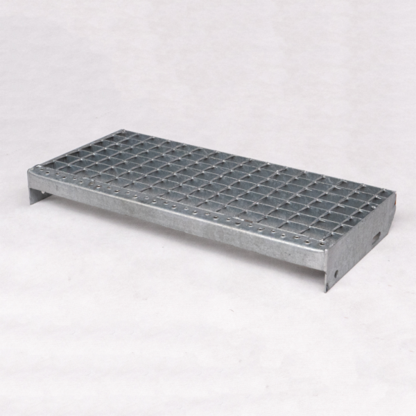 Treppenstufe - feuerverzinkt, geschweißt, Masche 34x38mm, Tragband 40x2mm Treppenstufe - feuerverzinkt, geschweißt, Masche 34x38mm, Tragband 40x2mm